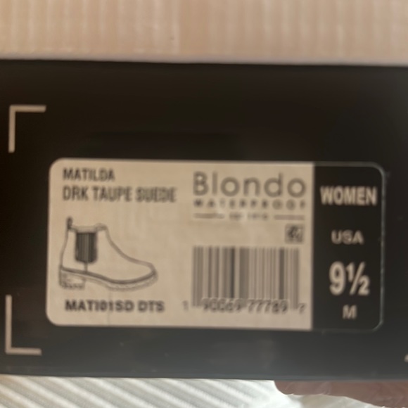 BLONDO Matilda Waterproof Lug Sole
Chelsea Boot - Picture 9 of 9